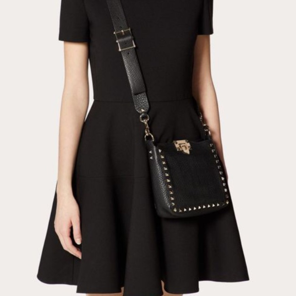 Rockstud Mini Vitello Stampa Leather Hobo Bag
M - Picture 4 of 5